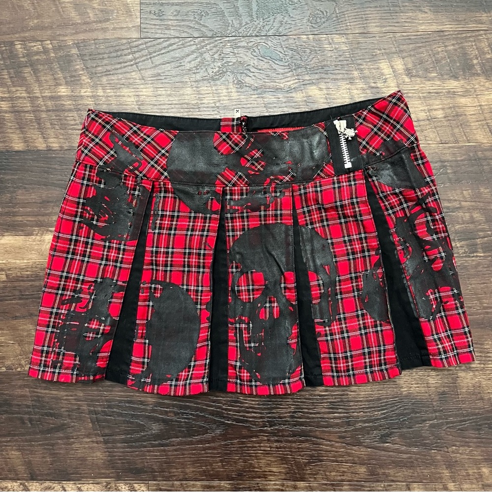 Tripp NYC plaid pleated AOP skull grunge emo goth red black skirt large *read